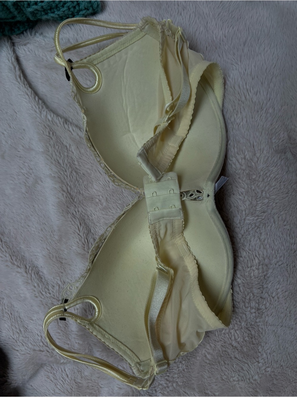 Vintage Victoria's Secret Pale Yellow Lace Floral Underwire Bra - Picture 5 of 5